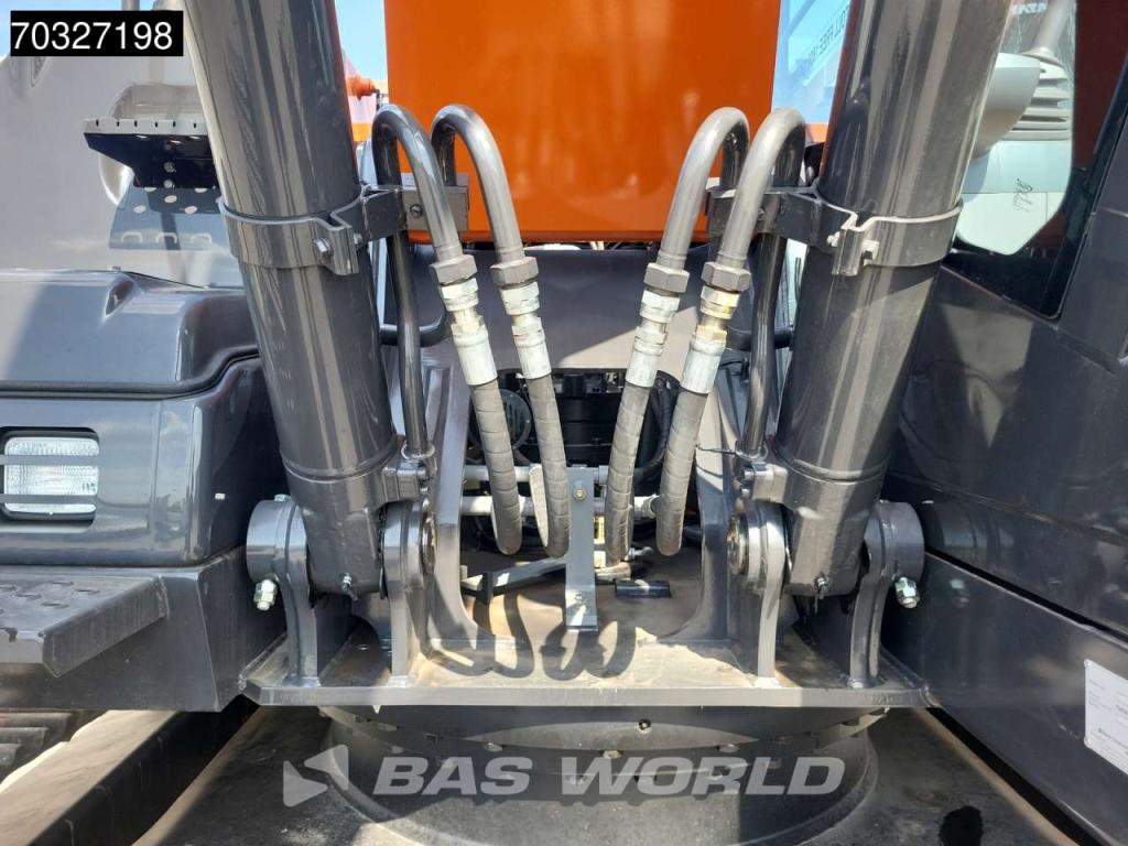 Hitachi ZX220 LC-5G ISUZU ENGINE Foto 24