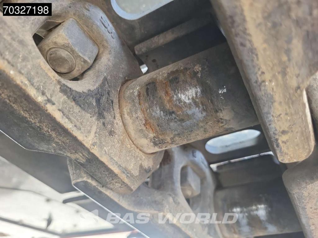 Hitachi ZX220 LC-5G ISUZU ENGINE Foto 30