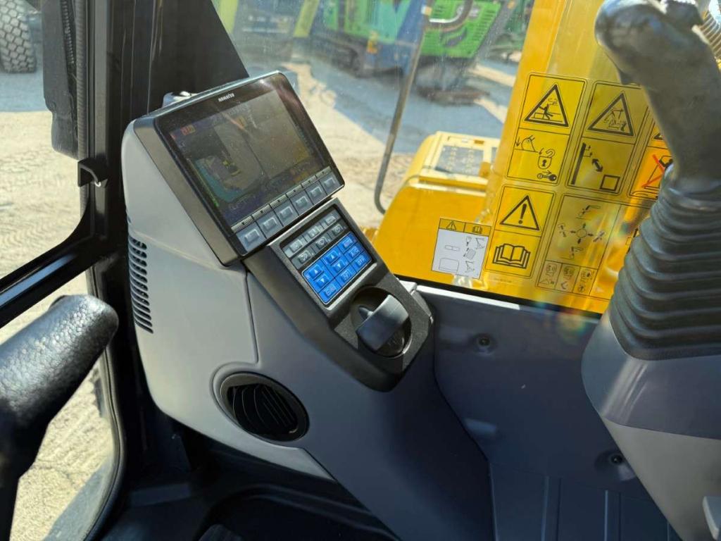 Komatsu PC210 NLC-11 Foto 17