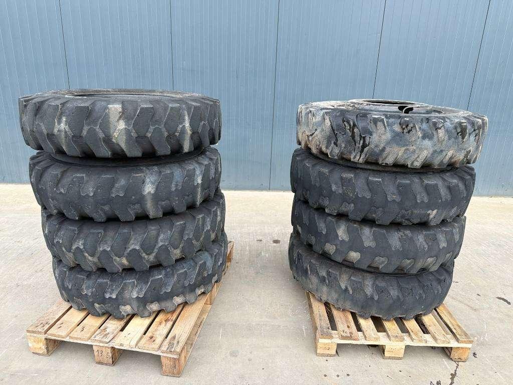 Neumático para Mitas 1000 x 20 Set / 10.00 x 20: 4x2 Tyres / 1000-20 Foto 7