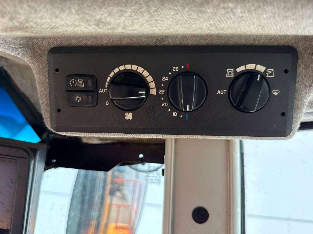 Volvo L150H - 3rd Function / Automatic Greasing Foto 13