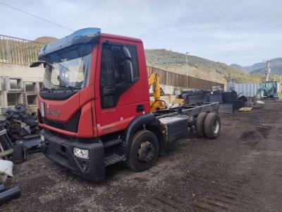 Iveco EUROCARGO 120-250 vendida por Procida Macchine S.r.l.