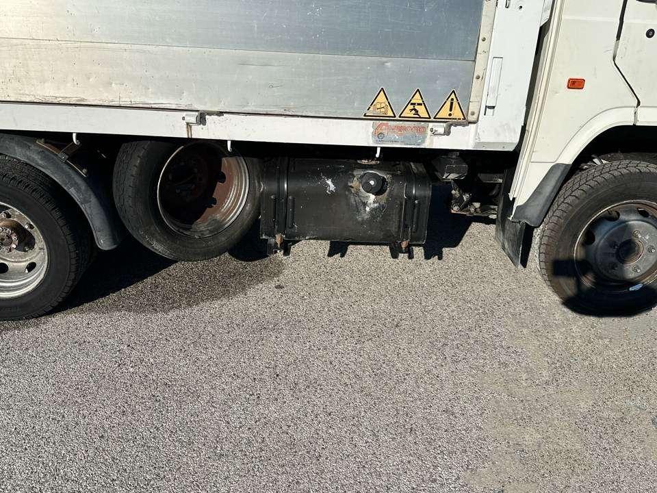Nissan Trade 100 4x2 Foto 5