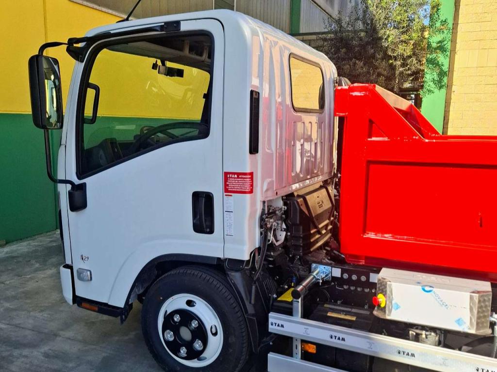 Isuzu M 29 Foto 15
