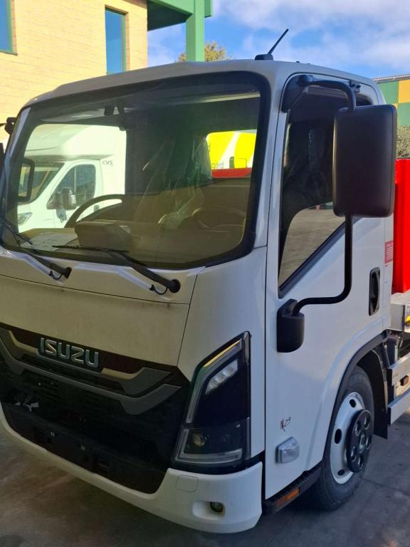 Isuzu M 29 Foto 4