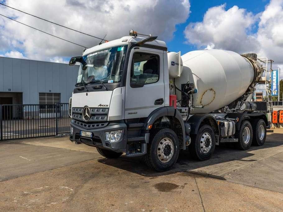 Mercedes-Benz AROCS 3240 BB + HARDOX 9m3 Foto 1