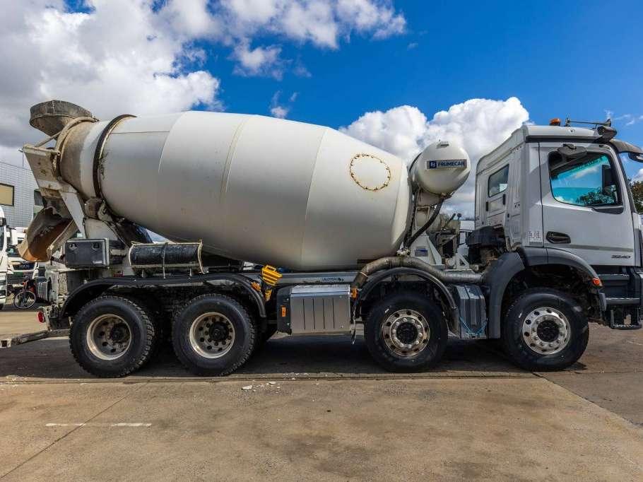 Mercedes-Benz AROCS 3240 BB + HARDOX 9m3 Foto 7