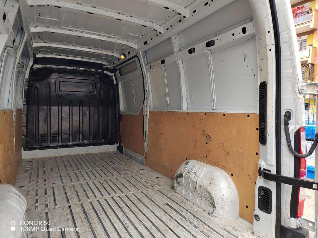 Nissan nv400 Foto 12
