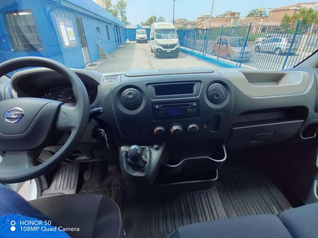 Nissan nv400 Foto 18