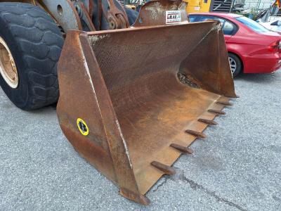 pin-on 2800 mm for Volvo L120F/G/H Cucharón cargador vendida por Balavto