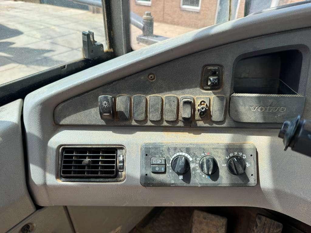 Volvo A30F - Body Heating / GERMAN Machine Foto 9