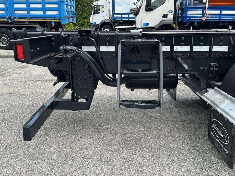 Scania R650 8x4 Foto 12