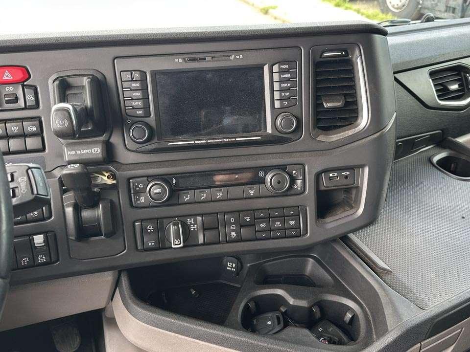 Scania R650 8x4 Foto 21