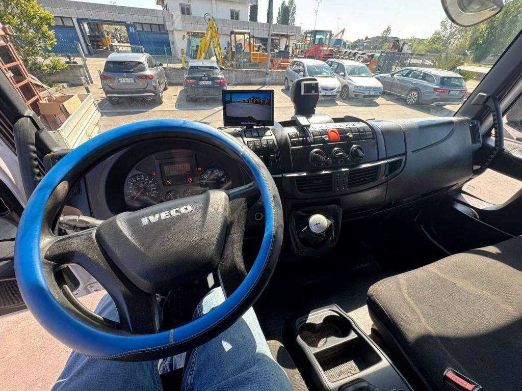 Iveco Eurocargo 180 250 Foto 8
