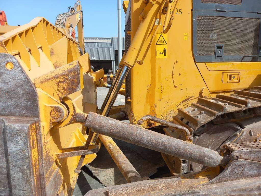 Komatsu D275A-5R (EXW - Abu Dhabi) Foto 23
