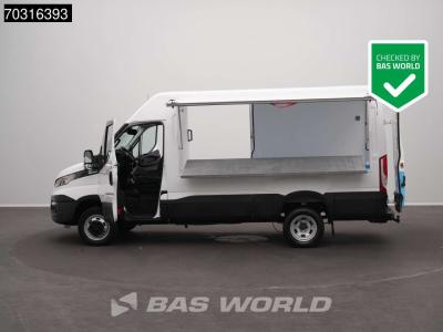 Iveco Daily 35C18 3.0L Automaat Dubbellucht L2H2 3,5t Trekhaak Airco Cruise Camera Euro6 L2 A/C Towbar Cr vendida por BAS World B.V.