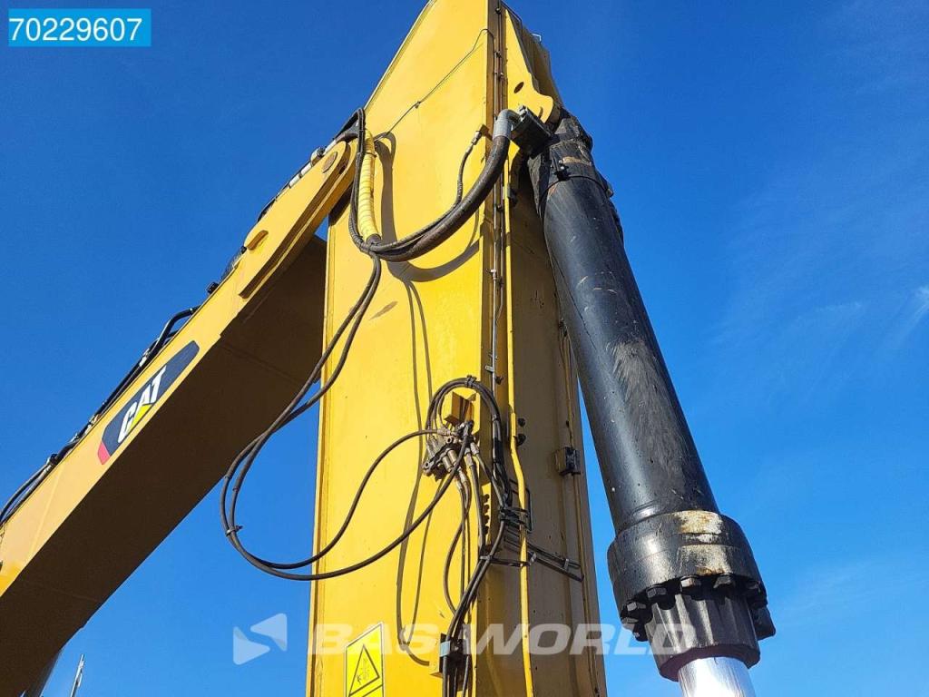 Caterpillar 374 F L COMES WITH BUCKET Foto 17