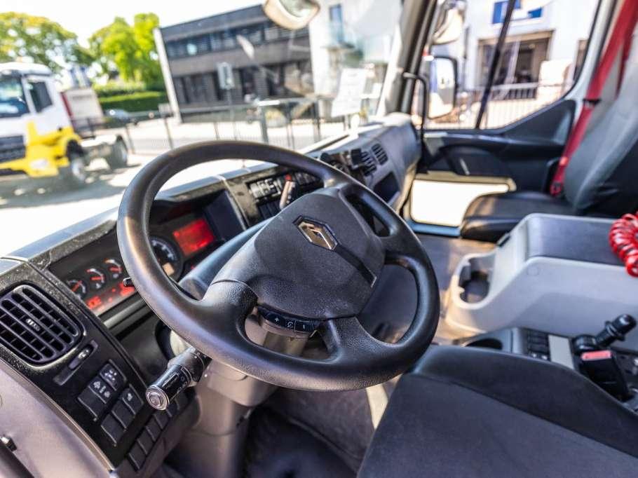 Renault D26.320-6x2+DHOLLANDIA 2T. Foto 15