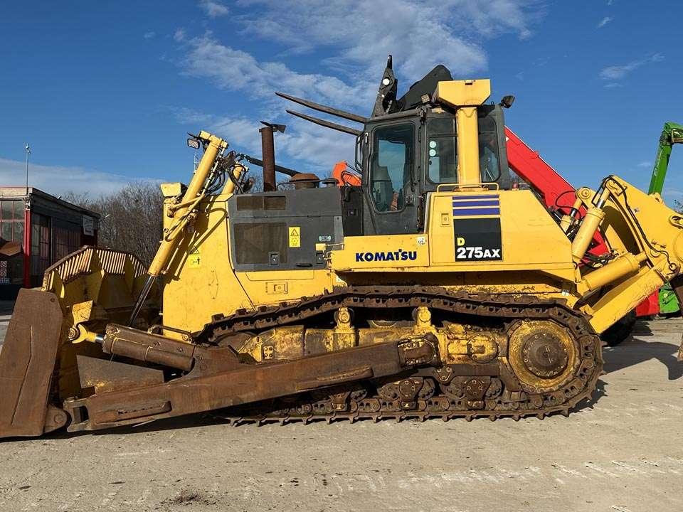 Komatsu D275AX Foto 2
