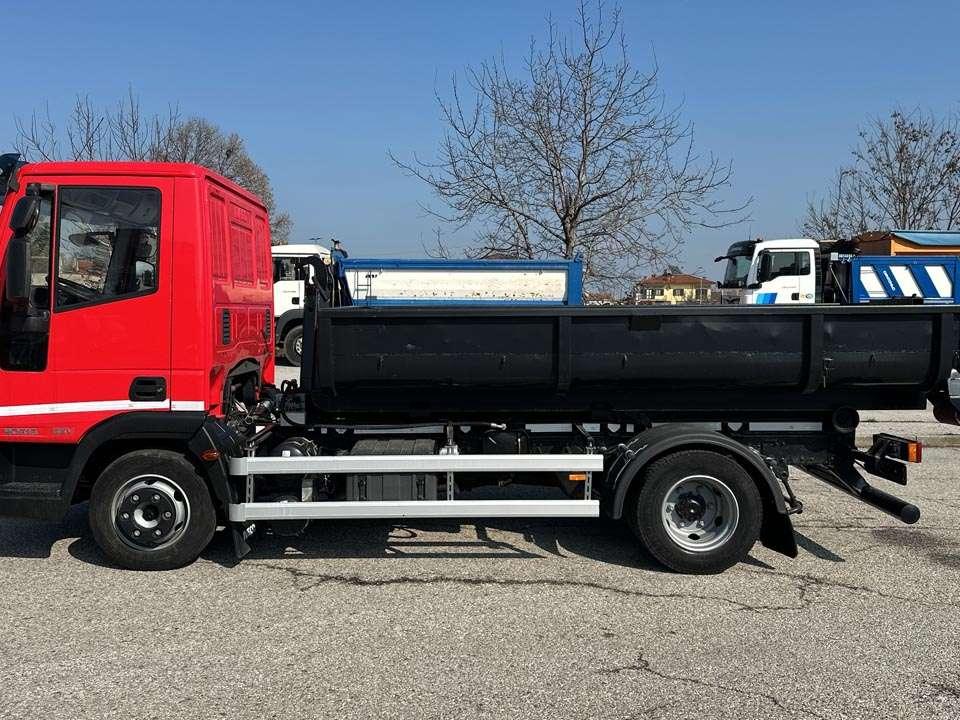 Iveco EUROCARGO 90E18 4X2 Foto 2