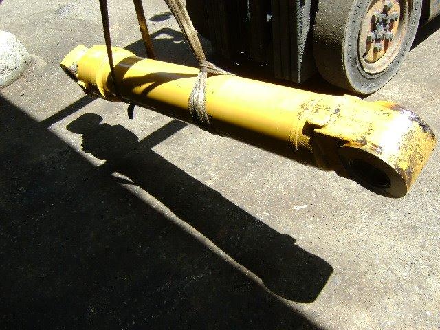 Pistón para excavadora (stick) para Caterpillar 320 B Foto 1