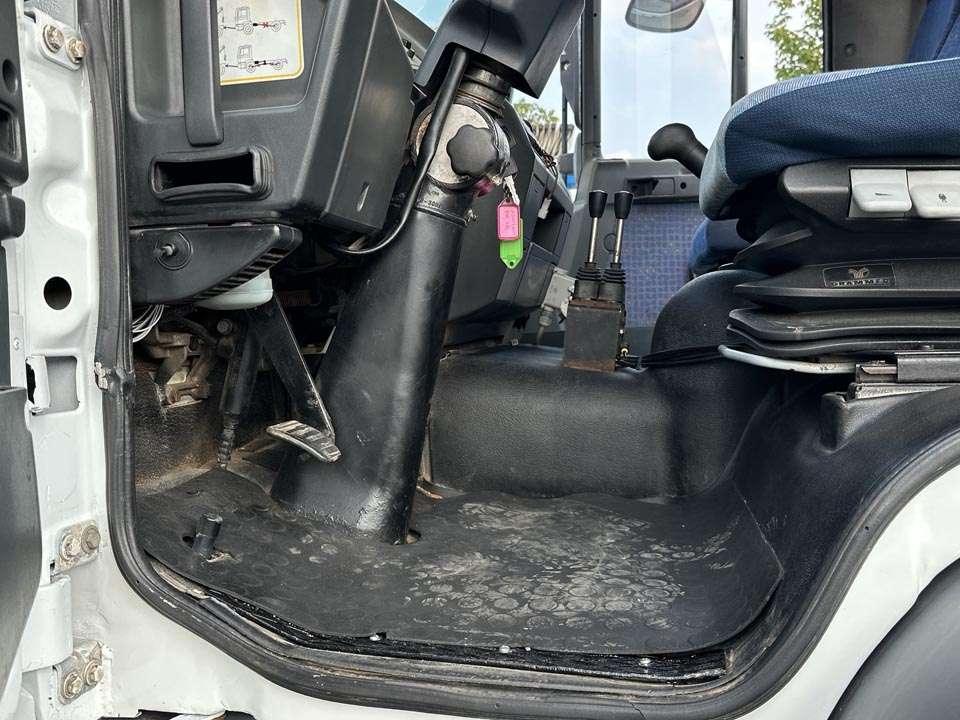 Man LE280B 4x4 Foto 16