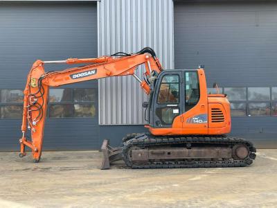Doosan DX140LCR-3 vendida por Big Machinery