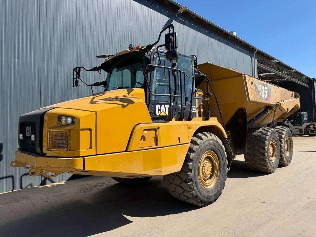Caterpillar 735 04A Foto 2