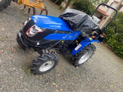 Solis S 16 vendida por Moscadelli Macchine Agricole