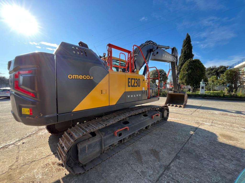 Volvo EC230FNL-5 Foto 4