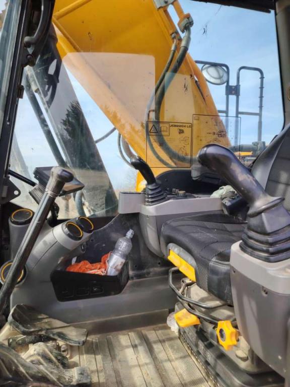 JCB 220X L4F Foto 4
