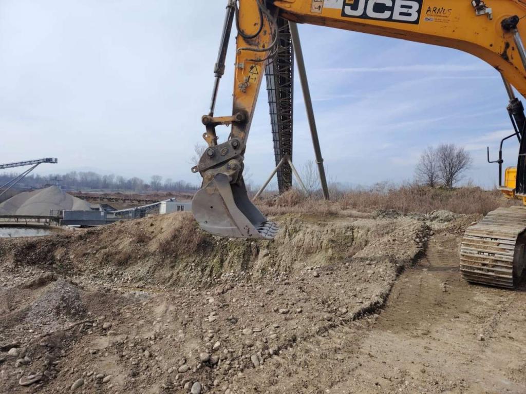 JCB 220X L4F Foto 8