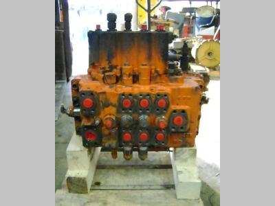 Distribuidor hidraulico para Fiat Hitachi FH 200.3 vendida por PRV Ricambi Srl