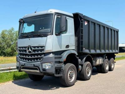 Mercedes-Benz Arocs 4848 8x8 tipper vendida por Big Machinery