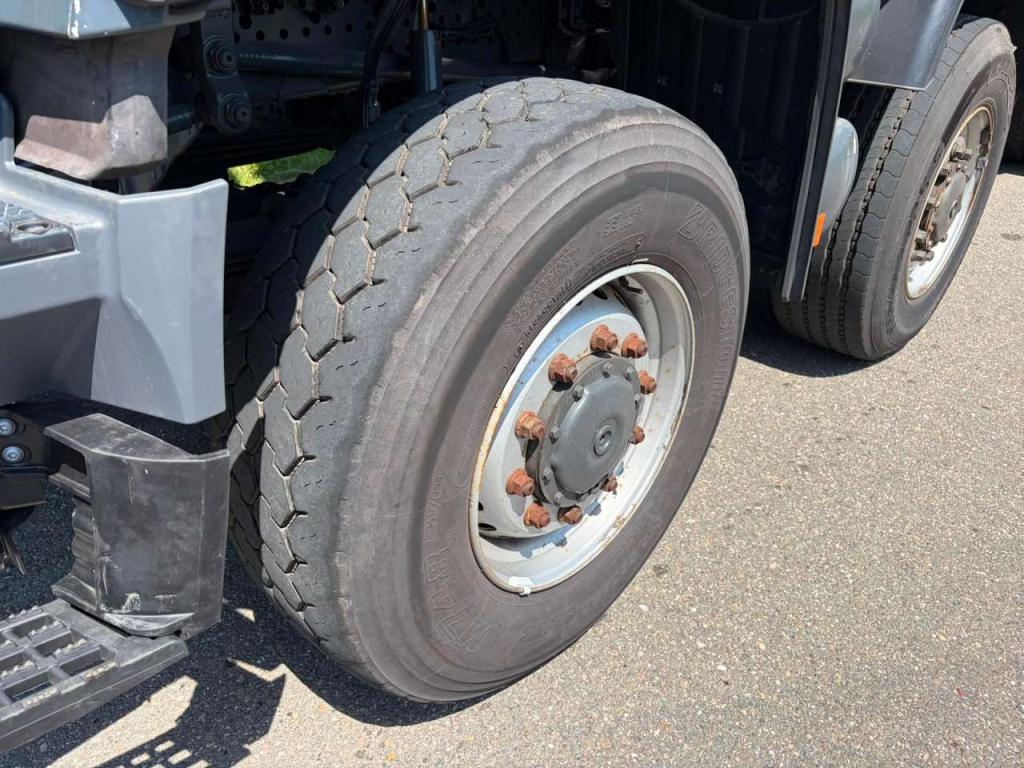 Mercedes-Benz Arocs 4848 8x8 tipper Foto 17