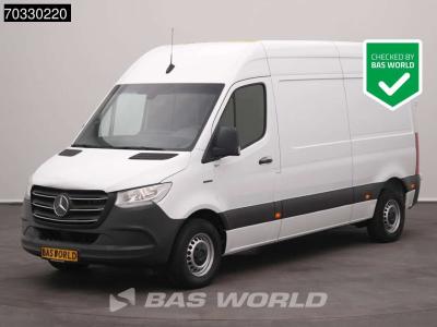 Mercedes-Benz eSprinter 312 L2H2 100% Elektrisch 55kWh 145km WLTP Airco Camera A/C vendida por BAS World B.V.