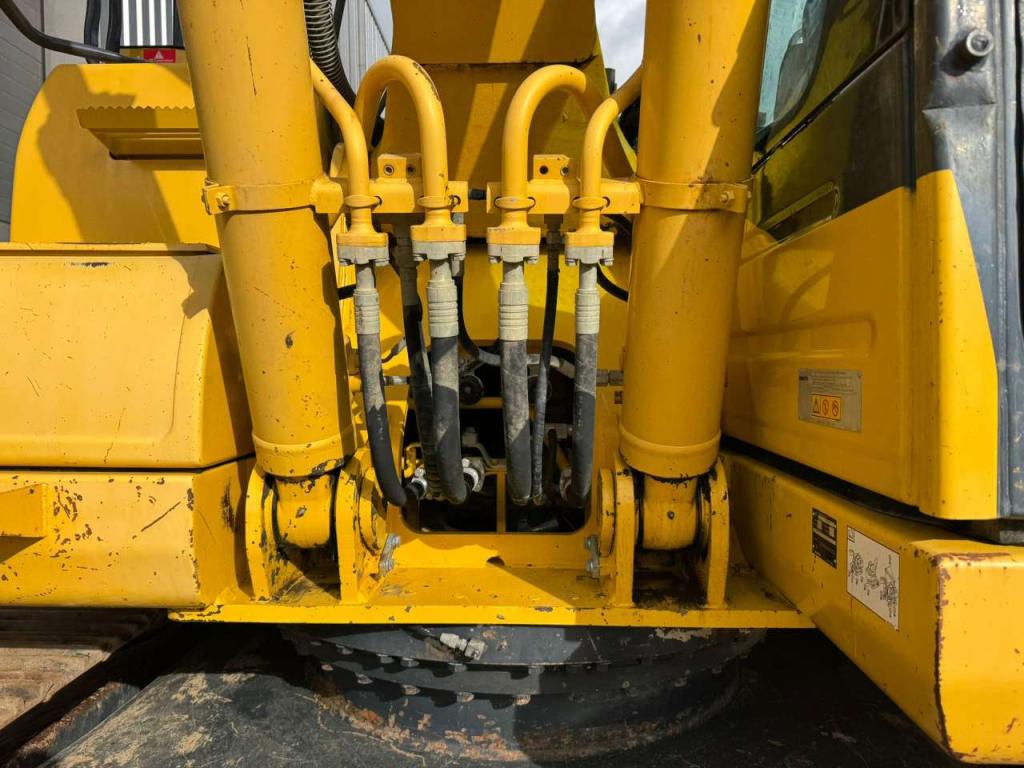 Komatsu PC240LC-10 Foto 9