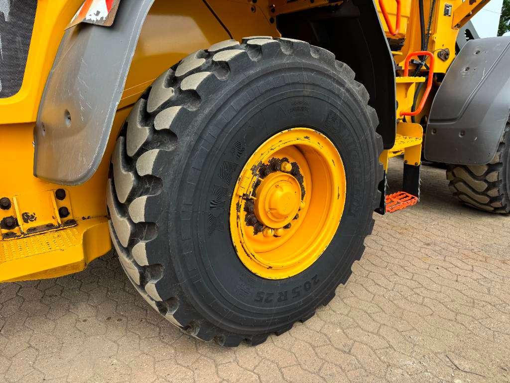 Volvo L90H - 3rd Function / Quick Coupler Foto 29