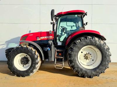 New Holland T7.270 - 4 Hydraulics / Good Working Condition vendida por Boss Machinery