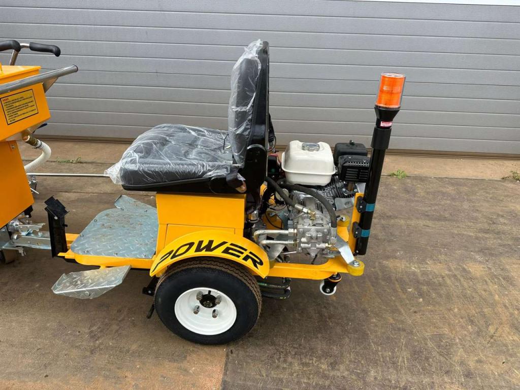 Giga Power 860 Road Marking Machine Foto 11