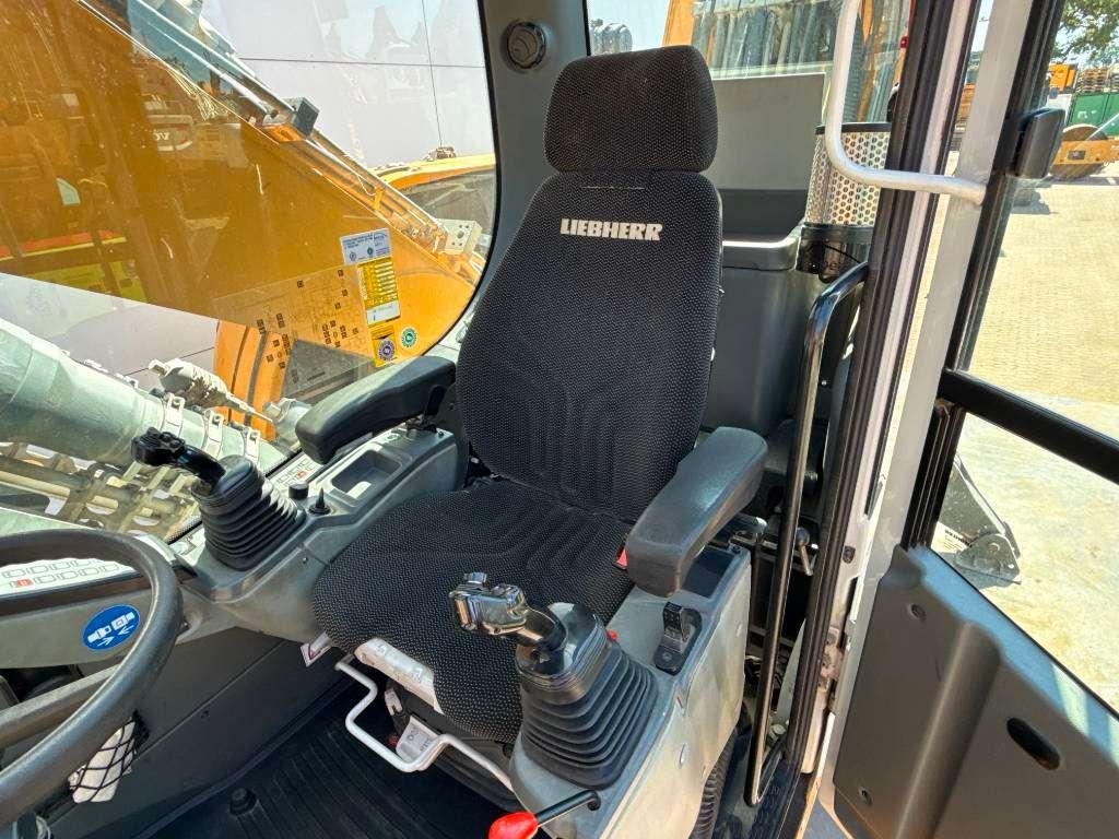 Liebherr LH22 Litronic - Automatic Greasing / Tilting Cab Foto 9