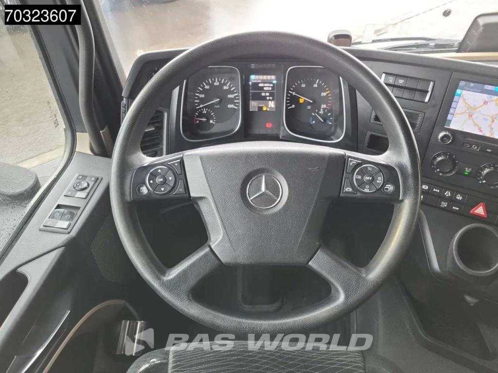 Mercedes-Benz Actros 1948 Actros 4X2 ClassicSpace Retarder Navi Foto 24