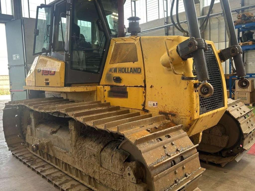 New Holland D180 Foto 2
