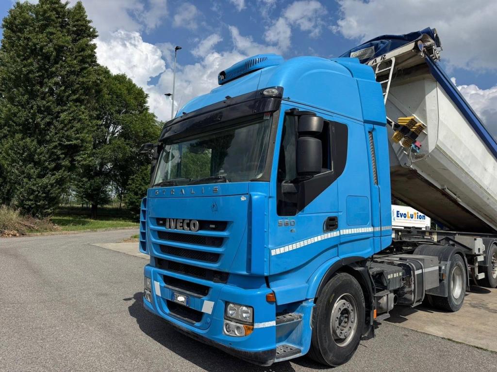 Iveco STRALIS 560 Foto 4
