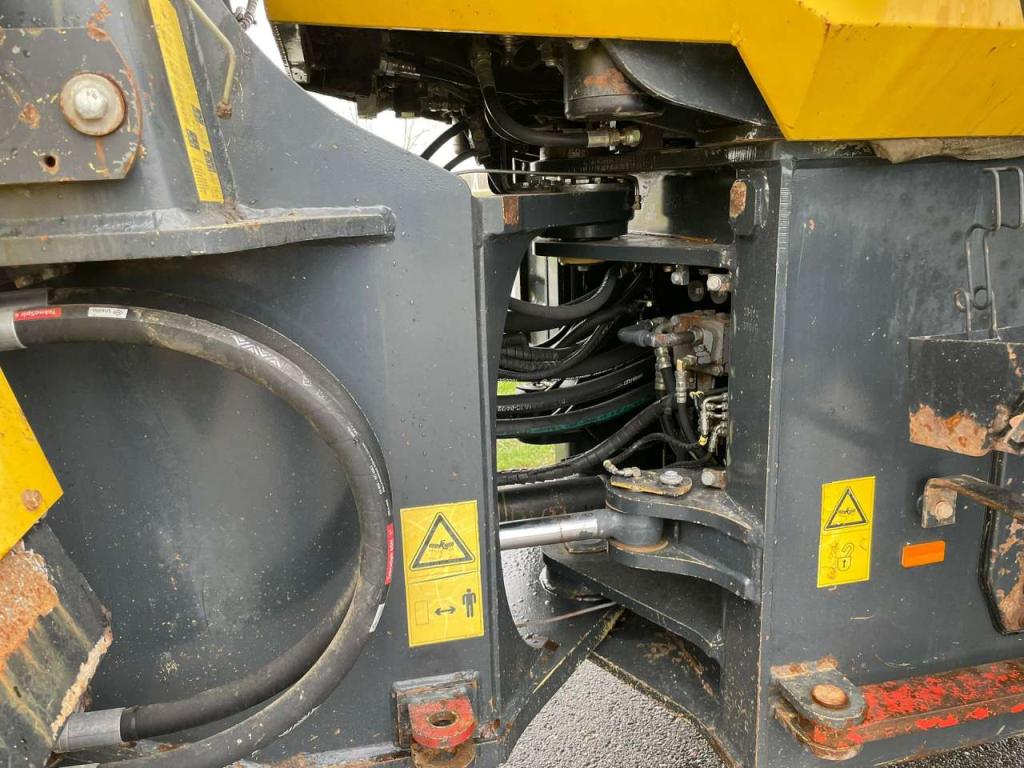 Komatsu WA380-5H Foto 12