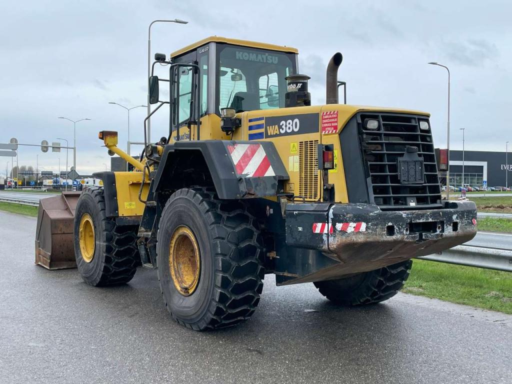 Komatsu WA380-5H Foto 3
