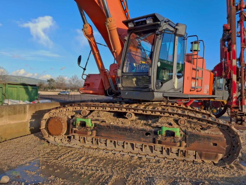 Hitachi ZX520LCH-3 Foto 2