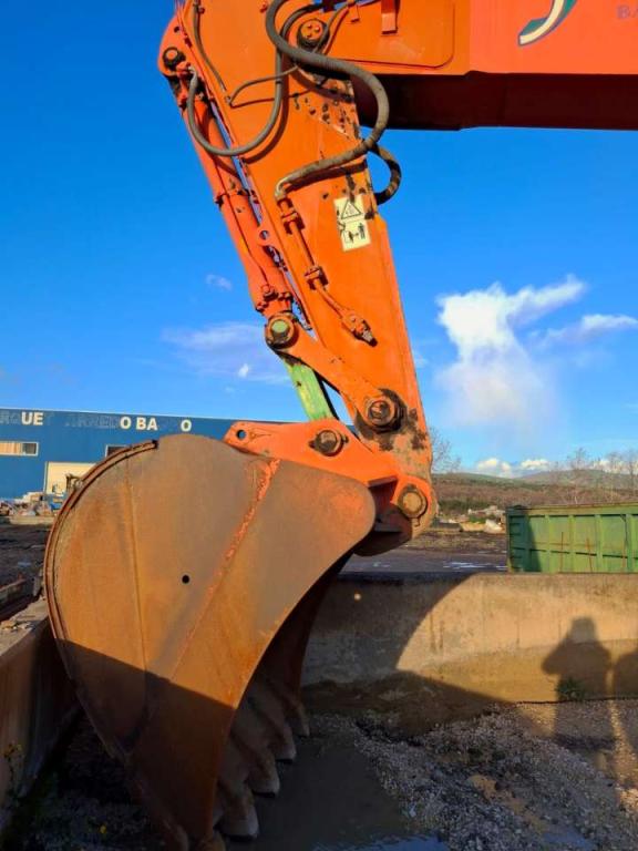 Hitachi ZX520LCH-3 Foto 4