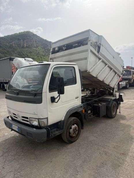 Nissan Cabstar Foto 8