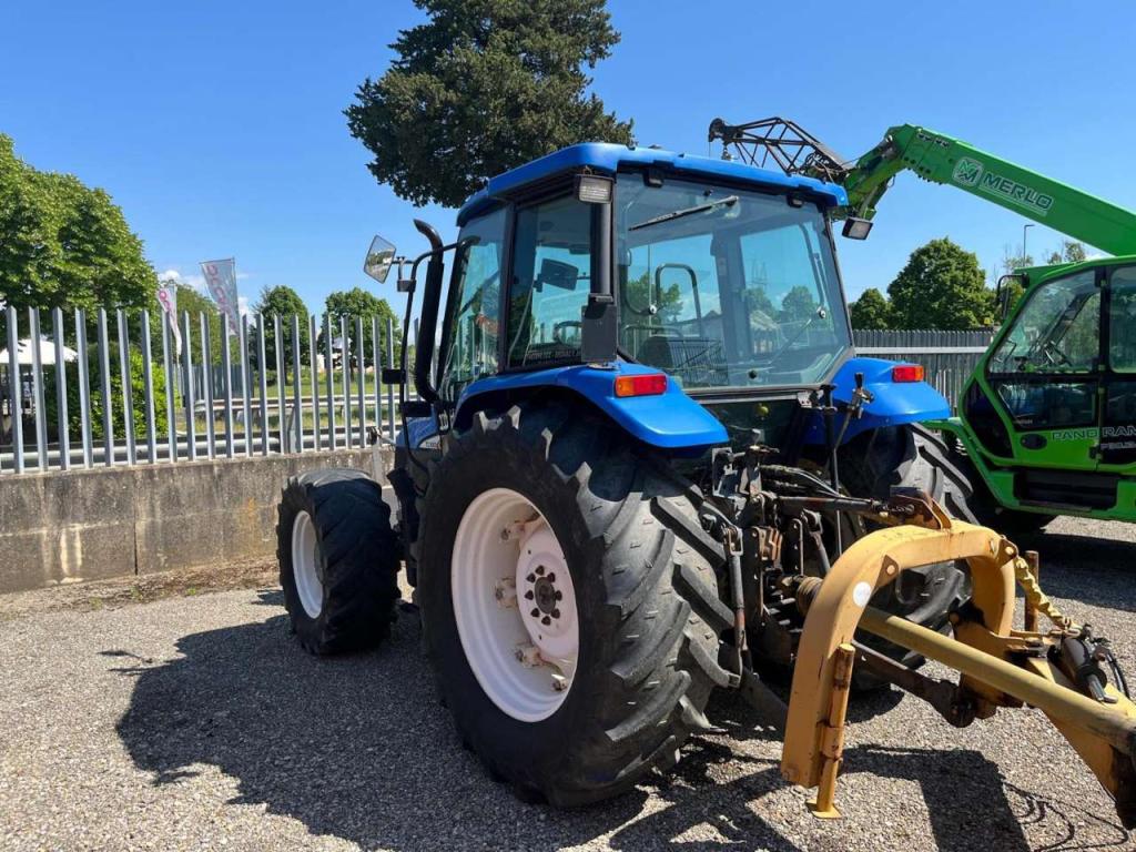 New Holland TL100 Foto 4